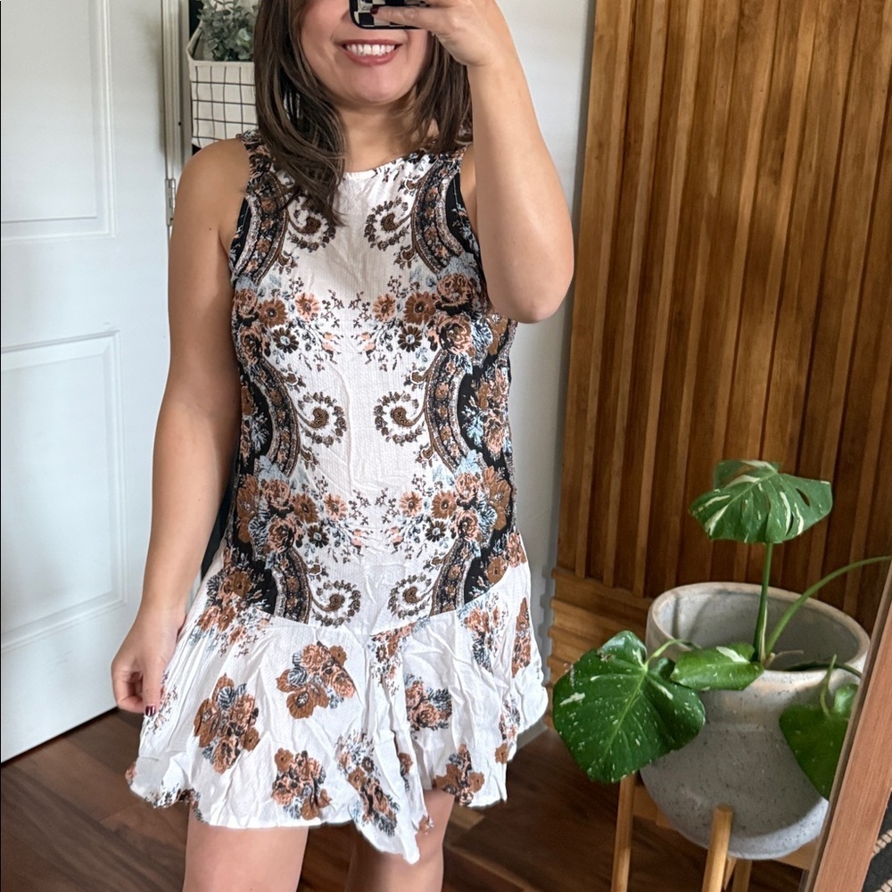Free‎ people Dobby Dot Slip Ivory Mini Dress. Sz XS- S run big